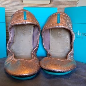 Rose Gold Glam Tieks, size 9